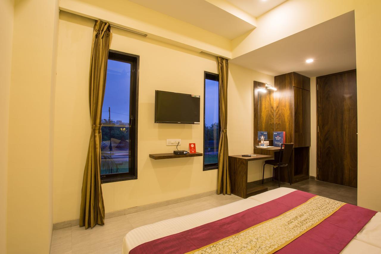 Oyo 7156 Hill View Residency Hotel Navi Mumbai Exterior photo