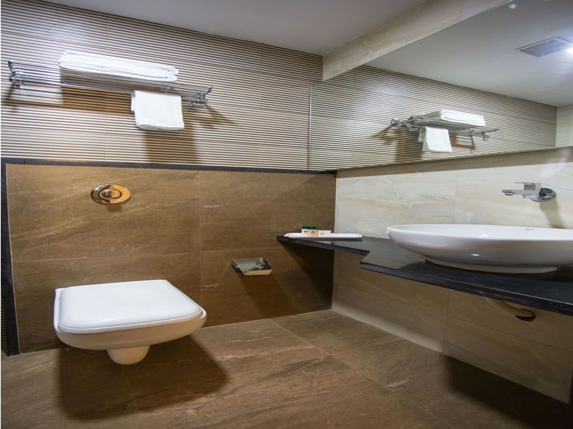 Oyo 7156 Hill View Residency Hotel Navi Mumbai Exterior photo